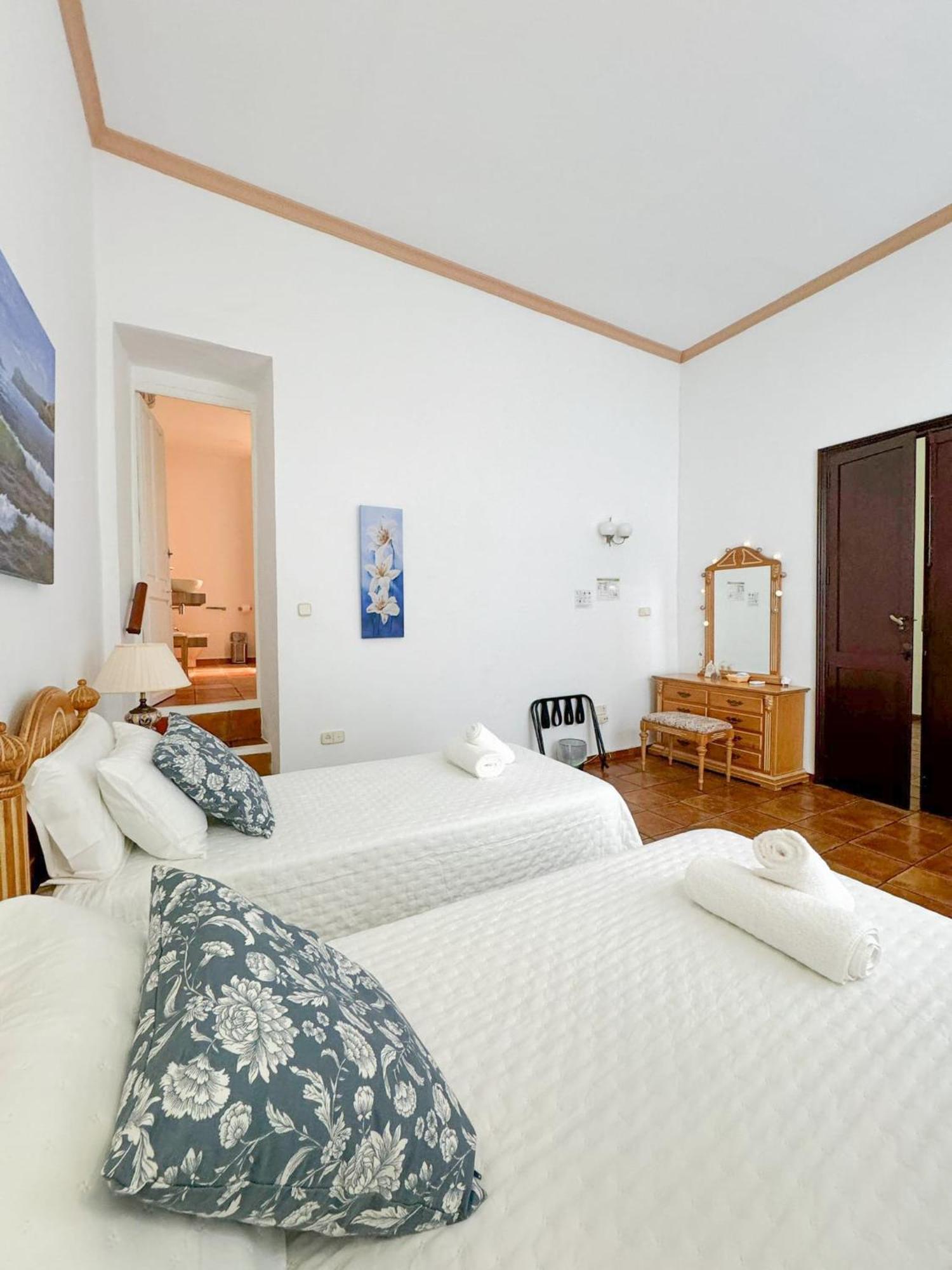 Garden Suites Xativa Casa Rural Bagian luar foto